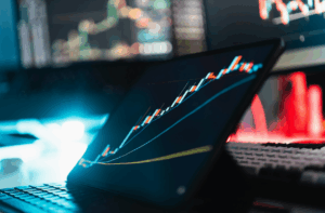 Scaling Success with Psychology & Risk Management: The Hidden Keys to Funded Trading in 2025