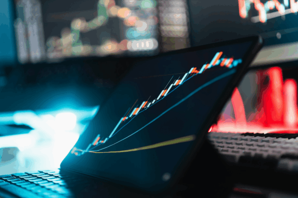 Scaling Success with Psychology & Risk Management: The Hidden Keys to Funded Trading in 2025